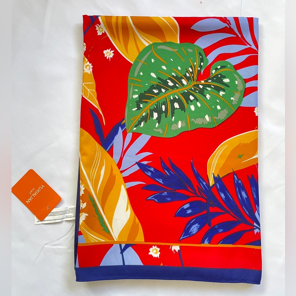NWT: Scarf Wrap Shawl Women Size XL 76x52 Tropical Palm Leaves Plants Beach Pool
